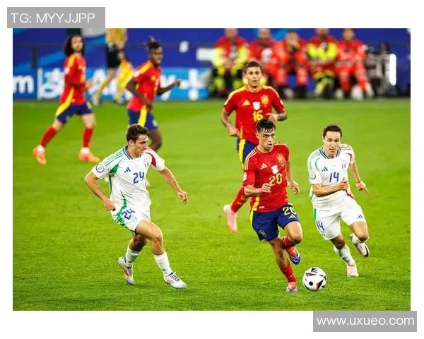 群马队与不死鸟的激烈对决揭示了足球战术与团队精神的完美结合