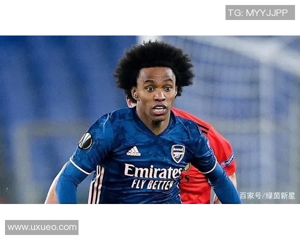 马尔基尼奥斯：从新星崛起到足球巨星的辉煌历程与成就分析